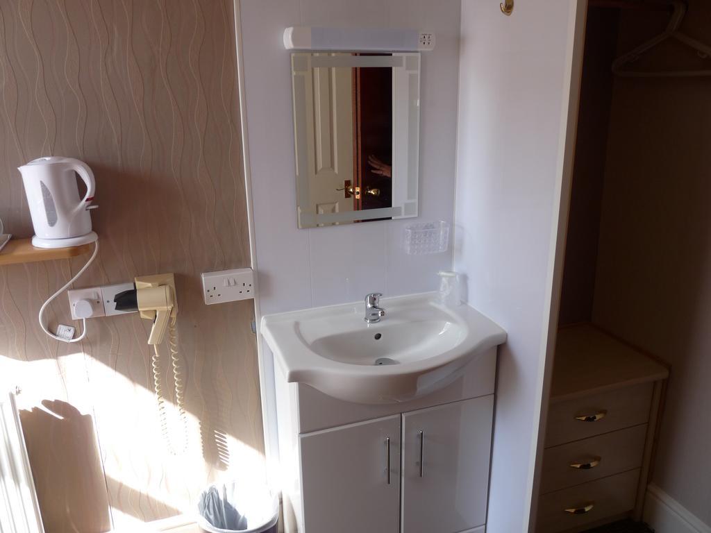 The Cumbrian Hotel Blackpool Extérieur photo
